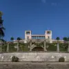 Orangerieschloss im Park Sanssouci mit Terrassen und Freitreppe